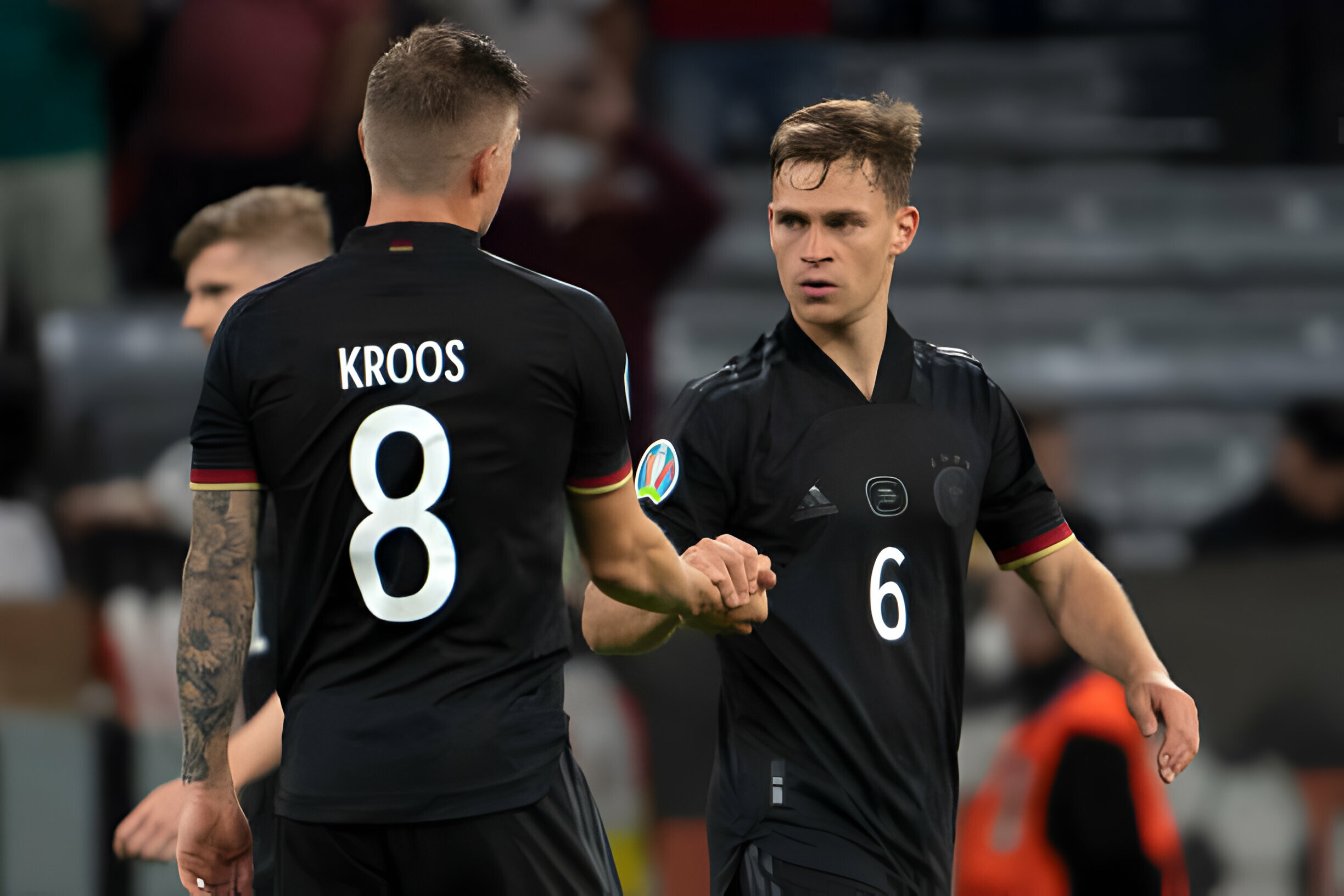 Kimmich vs Toni Kroos